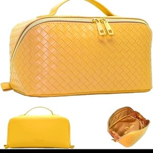 Gold Bulveri makeup bag